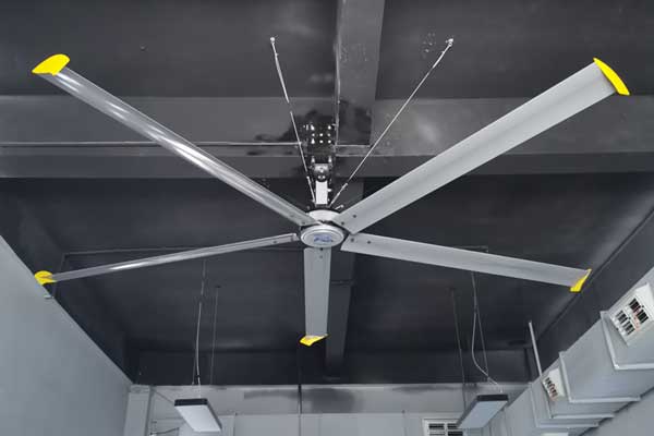 高大空間的倉儲物流為什么要使用工業大吊扇？